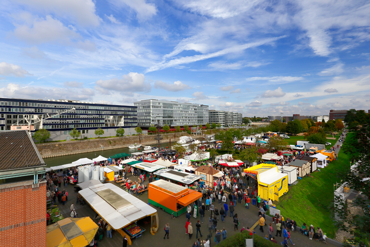 Joy-Energetix auf dem Marina-Markt in Duisburg